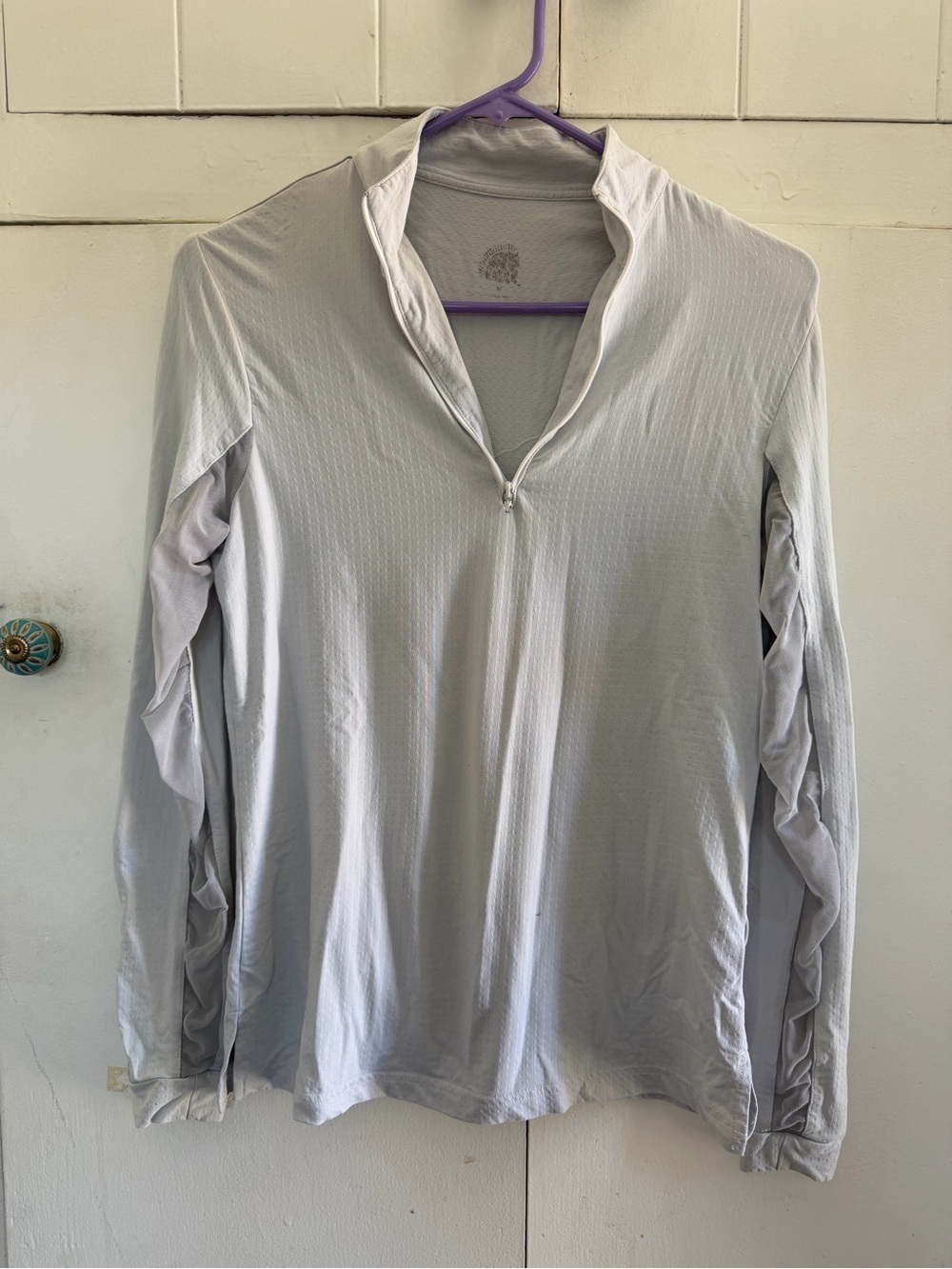 EIS Equestrian riding sun shirt. GUC. Size Medium. Light Gray.
